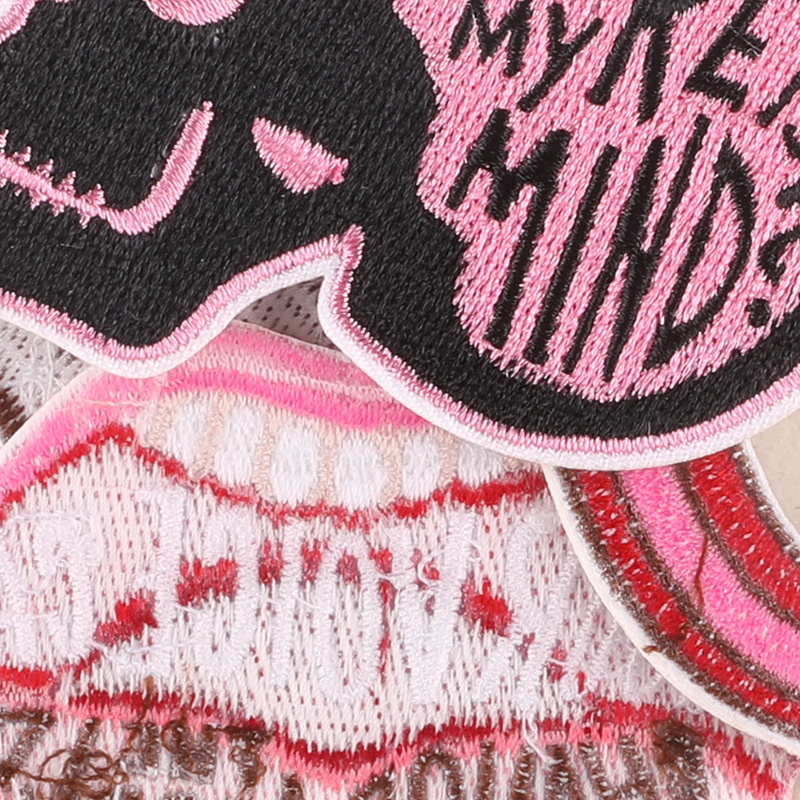 Термоклейкие нашивки с рисунко – обзор и цена Embroidery Lips